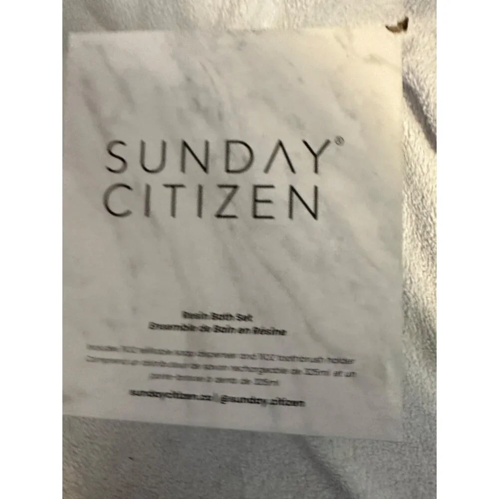 Sunday Citizen Resin Bath Set Unisex OS White Marble Gold Soap Dispenser Tumbler